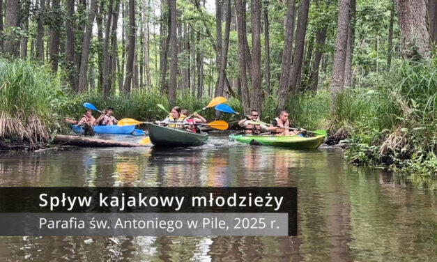 Młodzieżowy spływ kajakowy