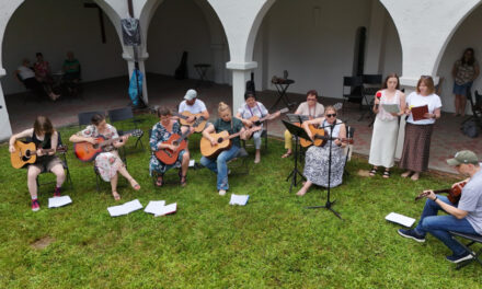 Kurs gitarowy 2026 / 2027