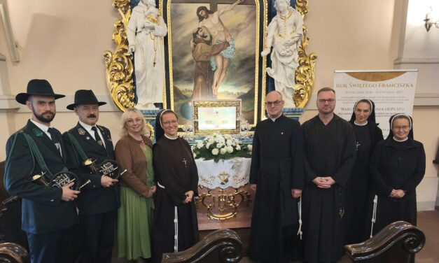 Relikwie św. Franciszka i Klary w Ujściu.
